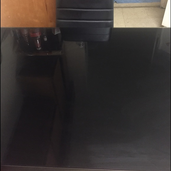 Kitchen table - Picture 6 of 8